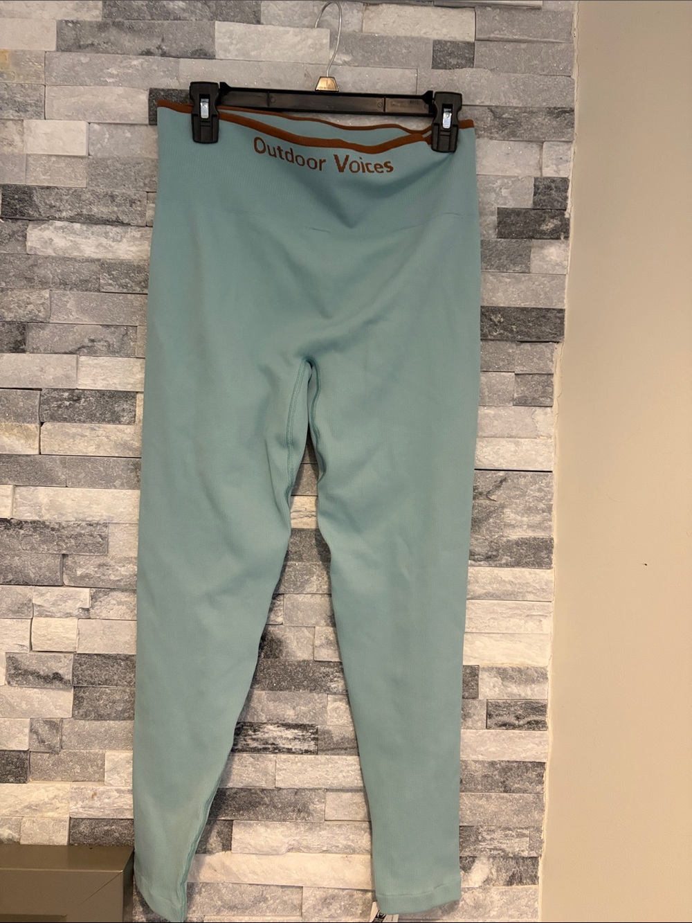 Outdoor Voices women's seamless ribbed 7/8 leggings new with tags size large